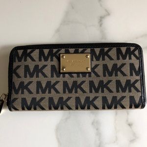 Authentic Michael Kors Wallet